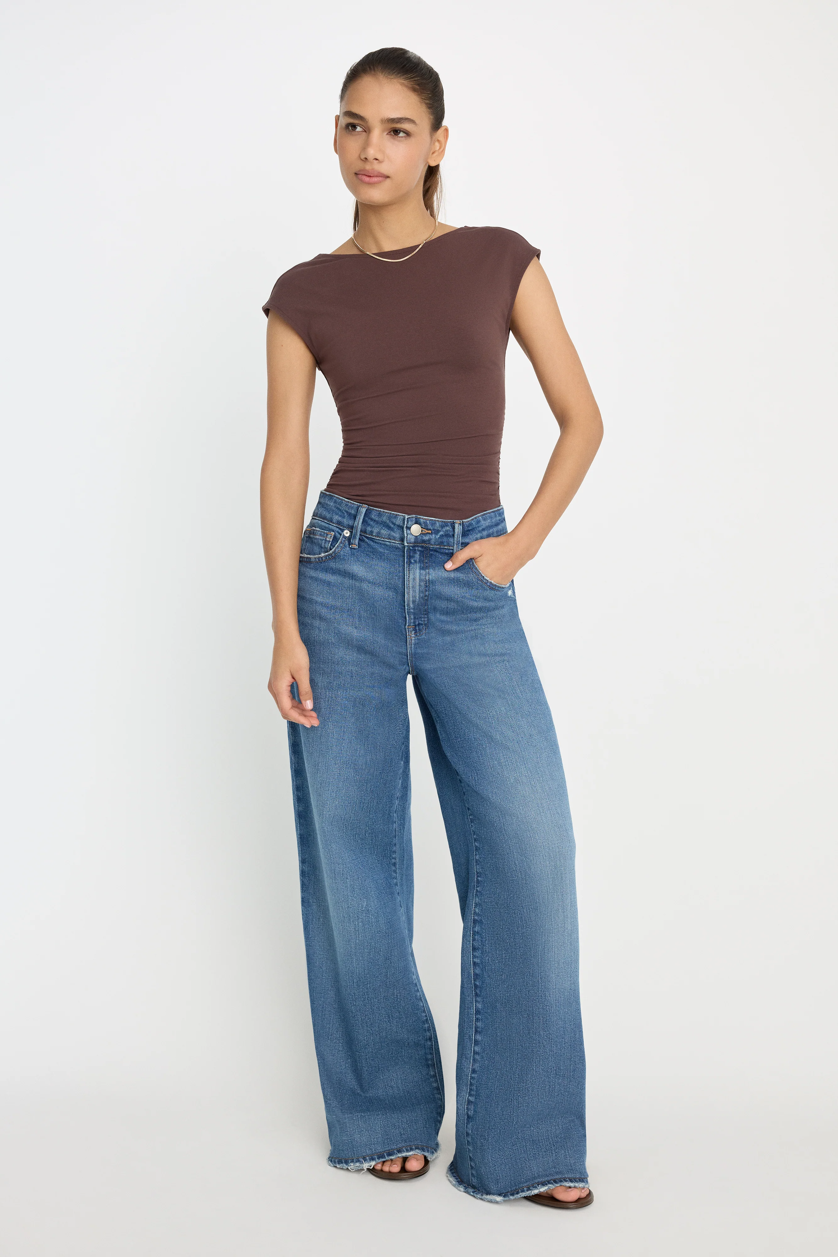 SUPER STRETCH OPEN BACK BODY SUIT | BITTER COCOA