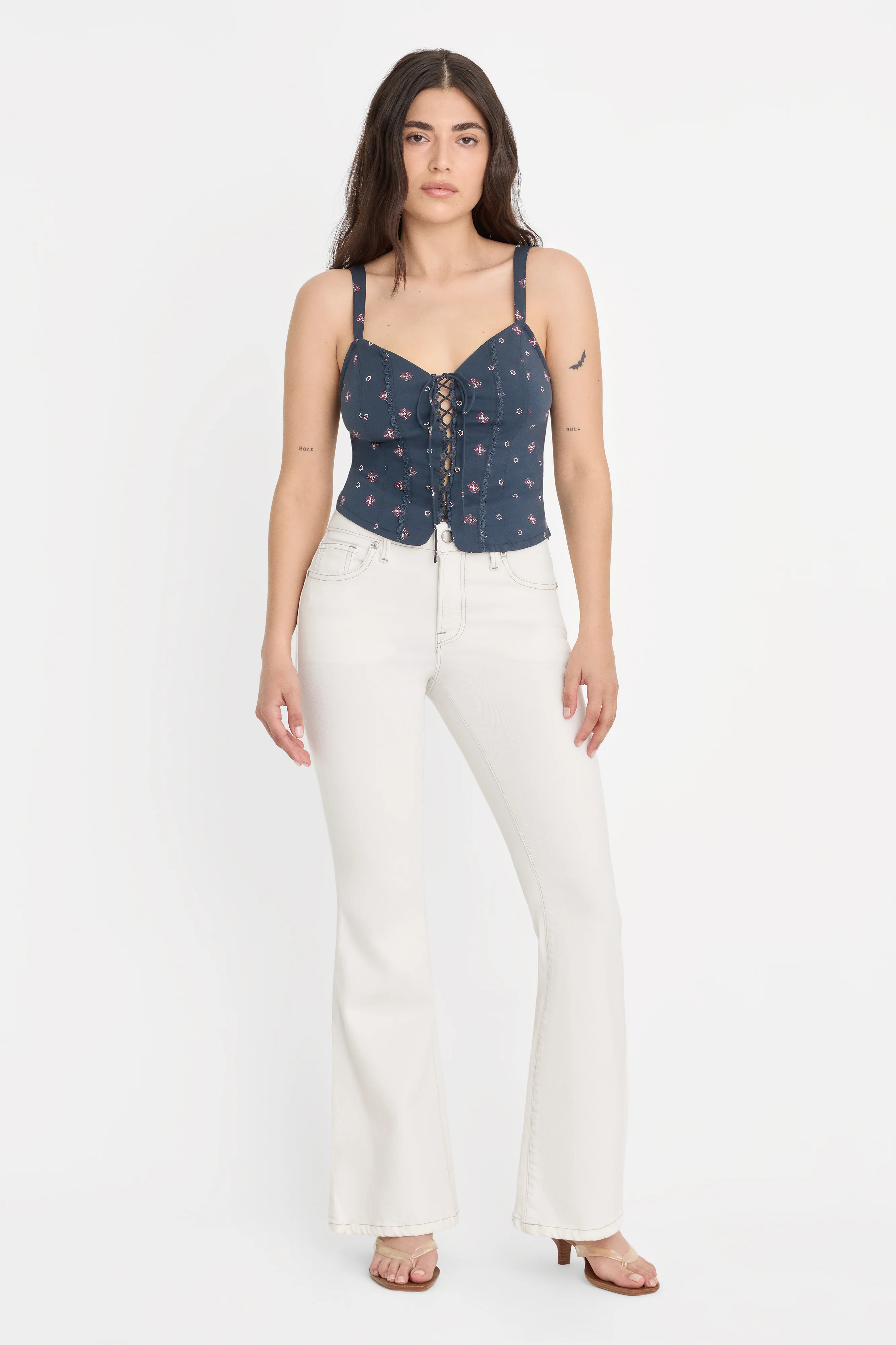 DOLLY JOLEANS PETITE FLARE JEANS | VINTAGE WHITE