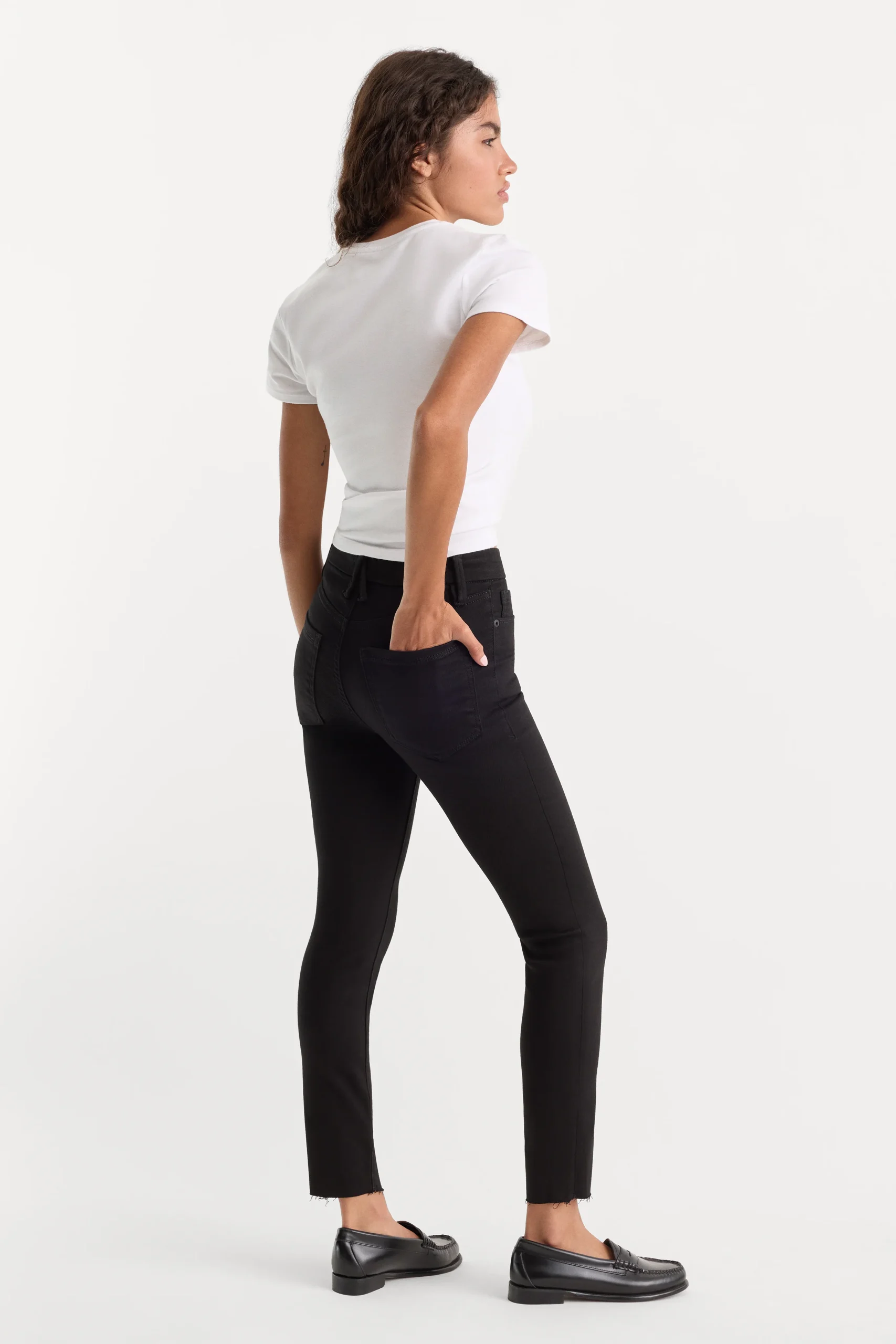NEVER FADE GOOD PETITE SKINNY JEANS | BLACK - Image 5