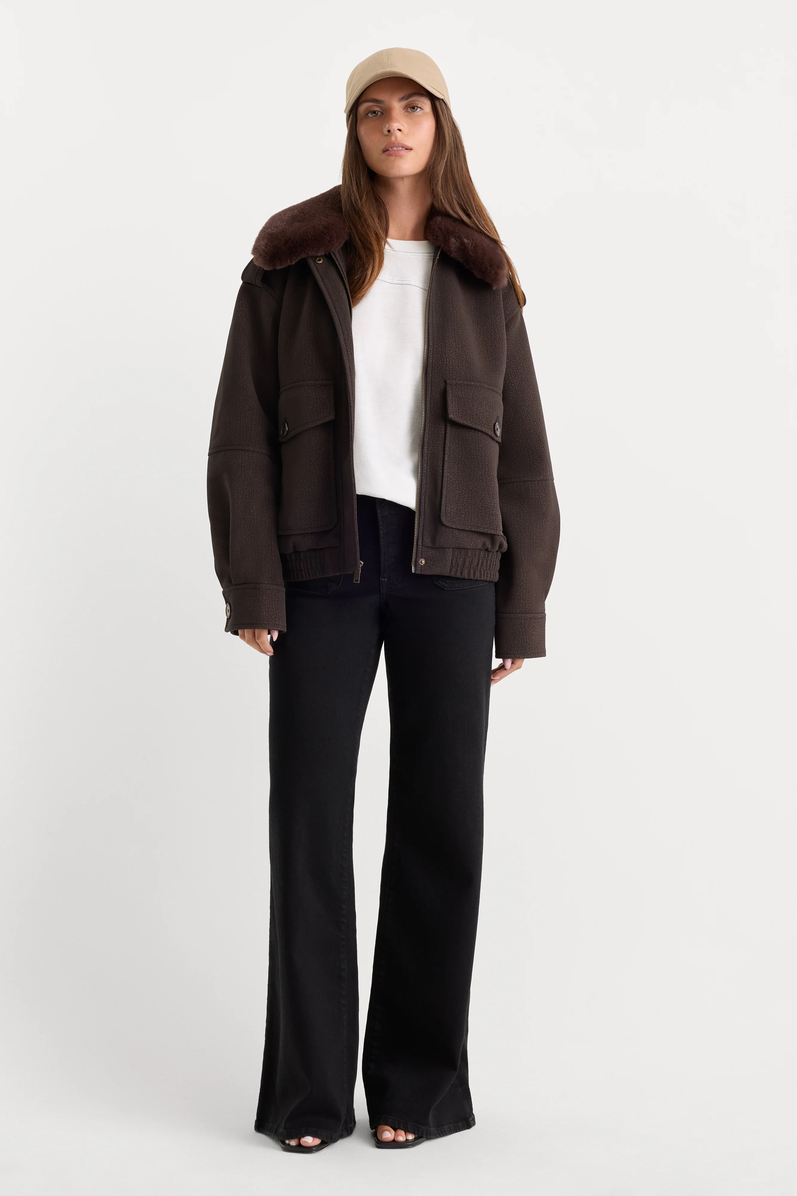 PATCH POCKET GOOD WAIST PALAZZO JEANS | BLACK001