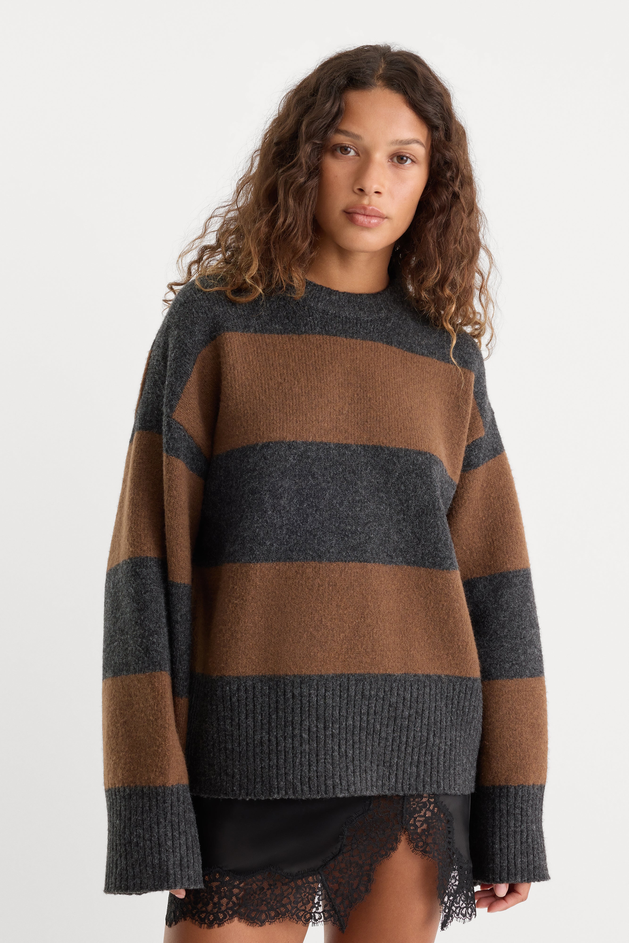THE OVERSIZED CREW SWEATER | CHARCOAL BROWN STRIPE