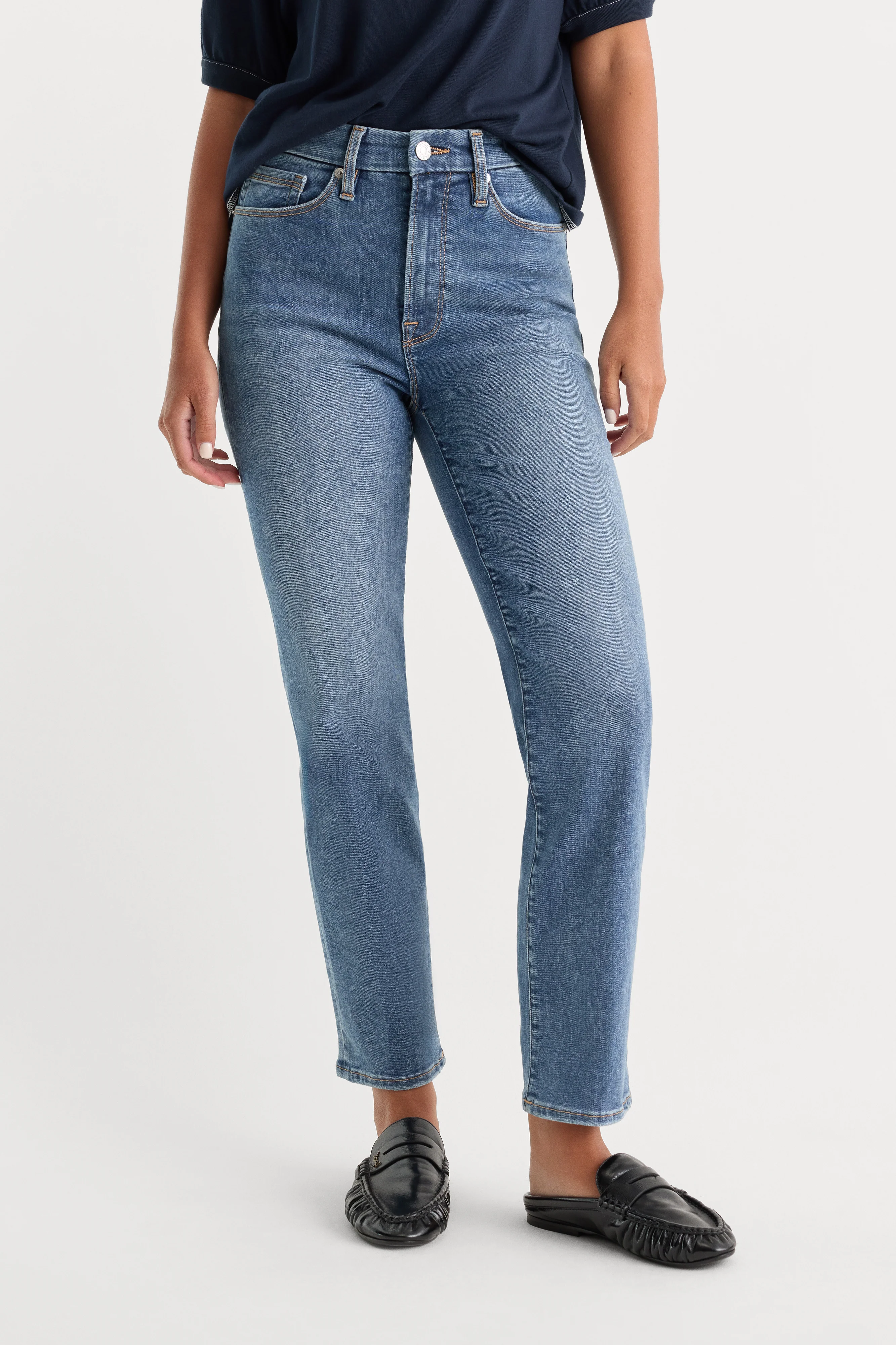 ALWAYS FITS GOOD PETITE STRAIGHT JEANS | INDIGO316