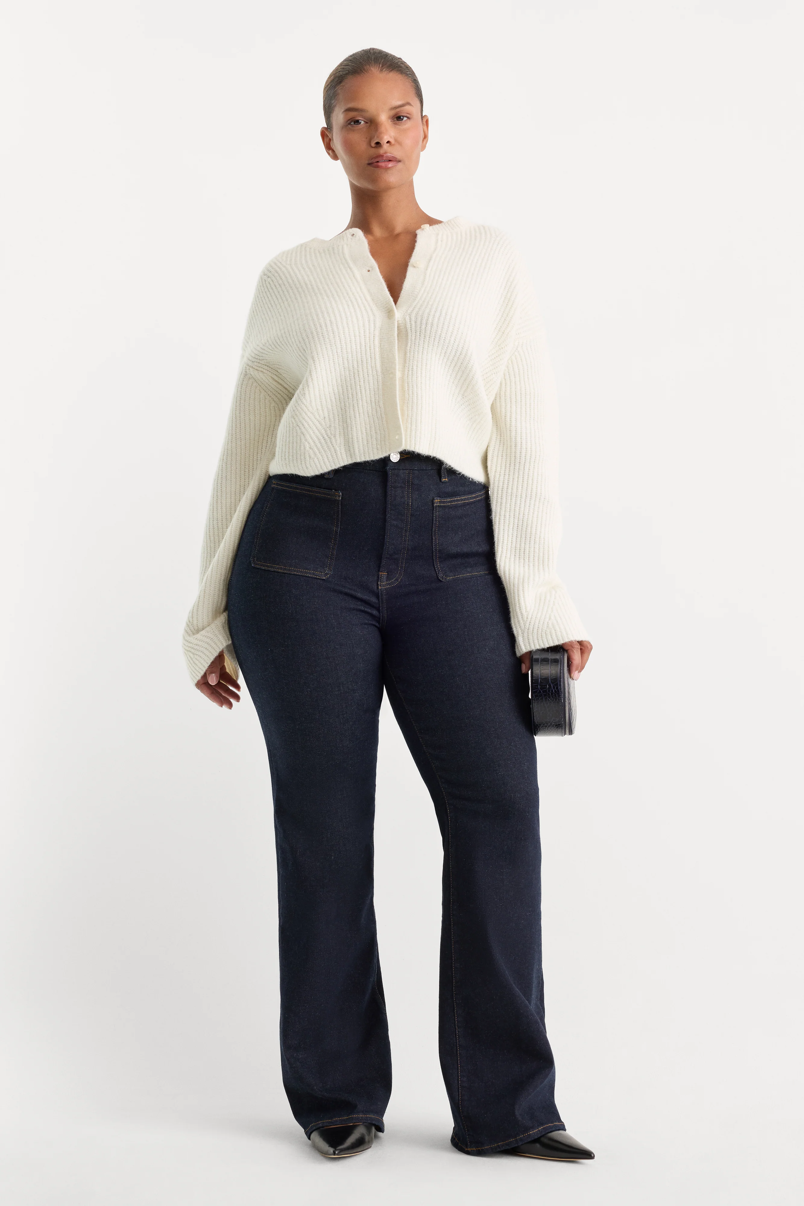 ALWAYS FITS PATCH POCKET GOOD CLASSIC BOOTCUT JEANS | DENETHICBLUE04