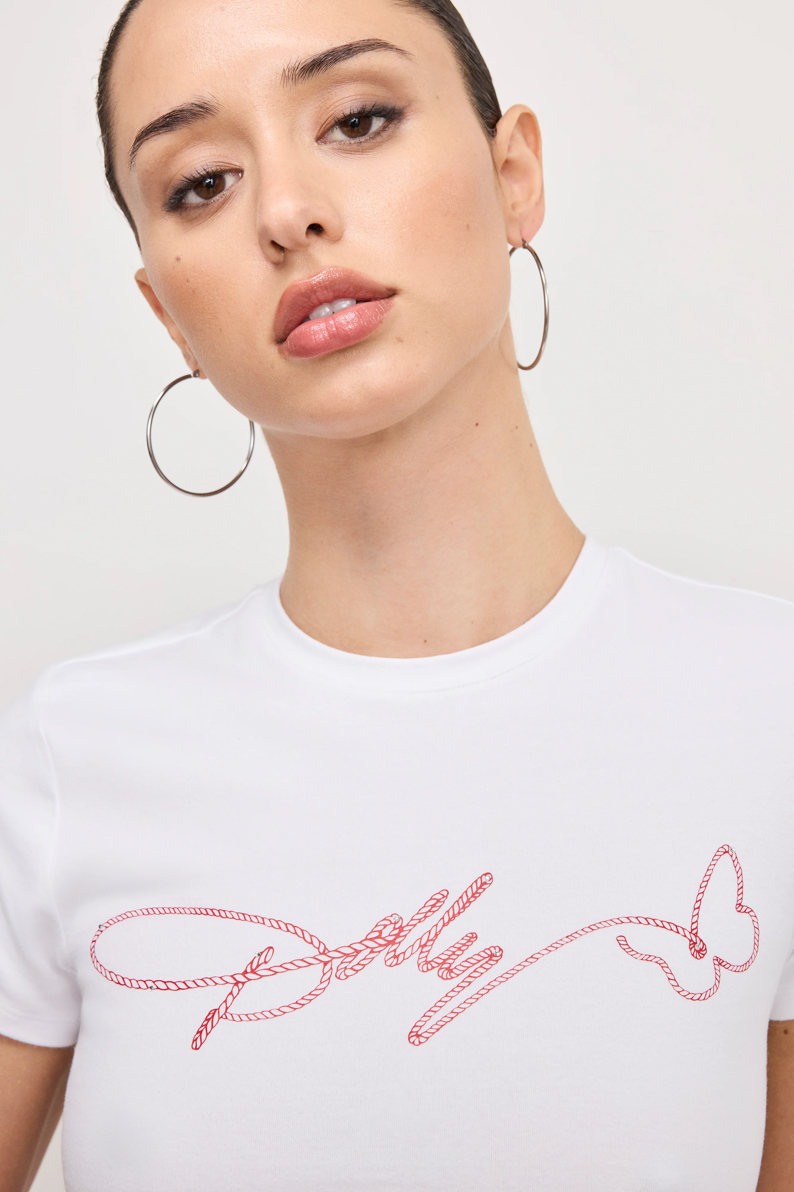 DOLLY SIGNATURE SUPER STRETCH BABY TEE | WHITE001